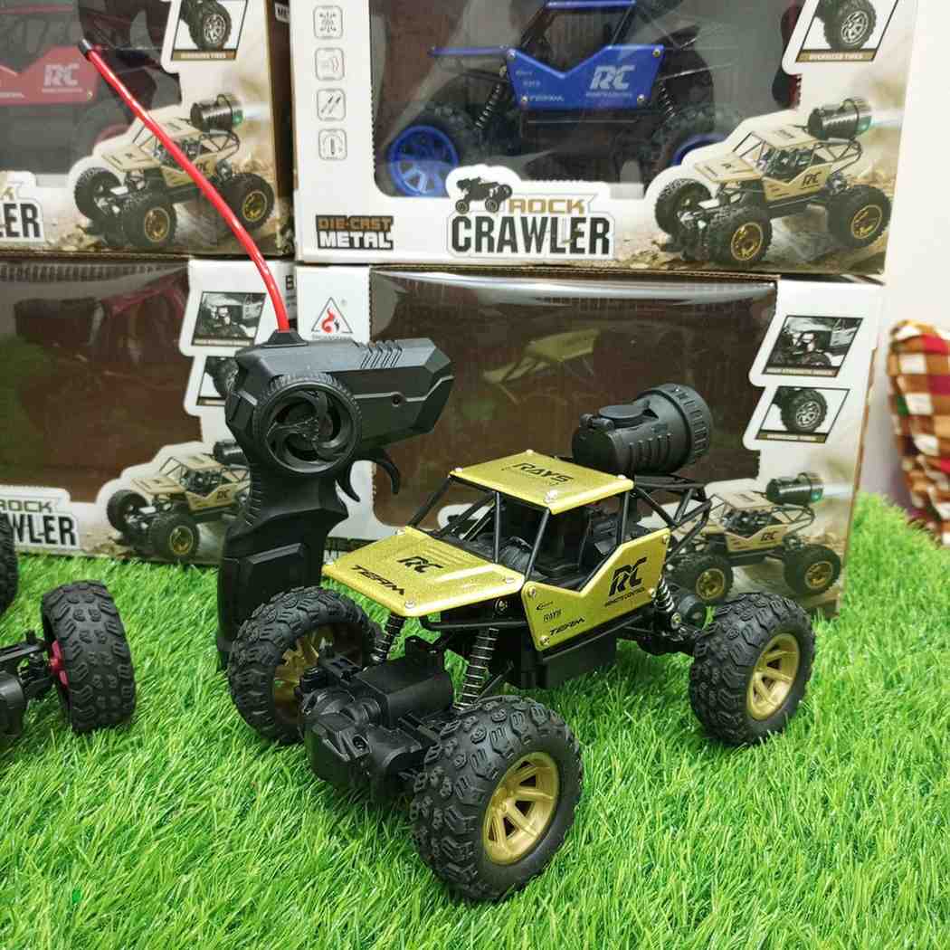 RC Rock Crawler Monster Truck with Mist Spray/Smoke Exhaust Shock Absorbers & Metal body